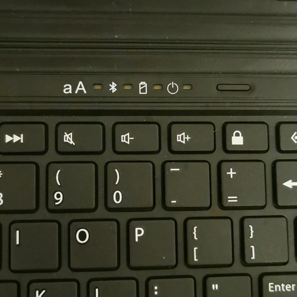 IPAD case with keyboard - Picture 7 of 7